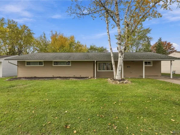 68 Cornell Dr, Depew, NY 14043