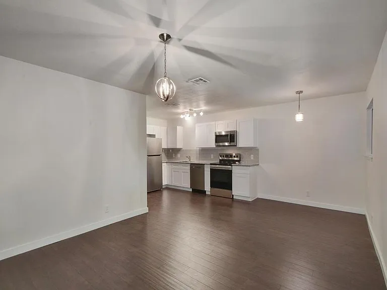 2706 Parker Ln #B — Photo 7