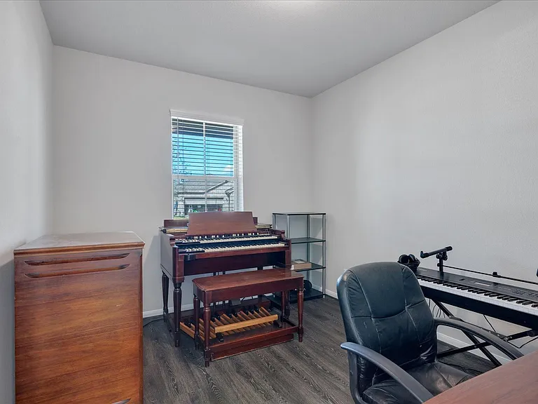 8426 Moonlight Bay Cir — Photo 6