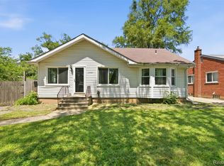 28640 Oakwood St, Inkster, MI 48141