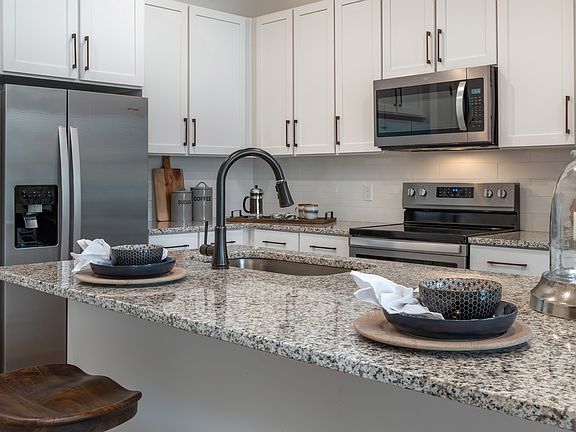 5th image of 8920 Trafford Dr #1_1205