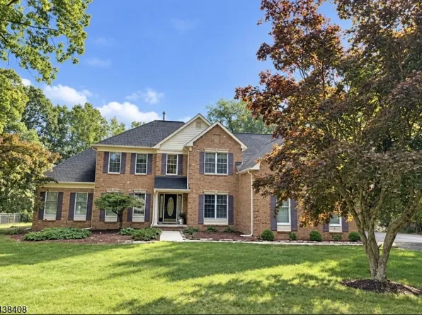 28 Ranney Rd, Washington Twp., NJ 07853