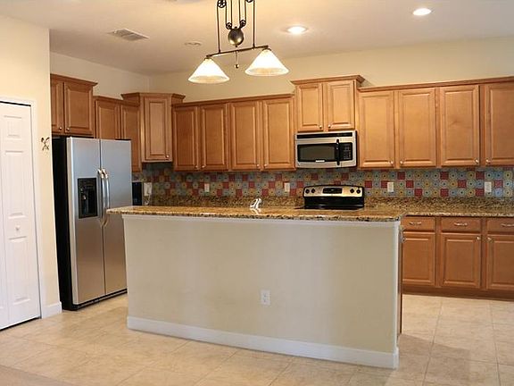 2nd image of 2223 Crosston Cir