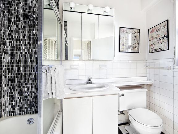 4th image of 205 3rd Ave APT 12D