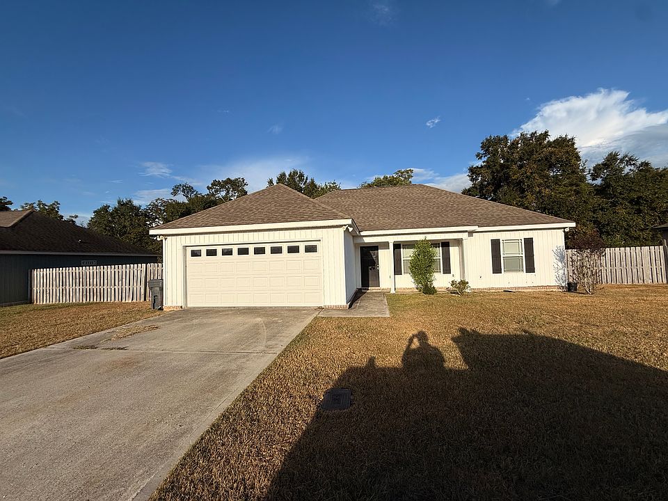 1st image of 107 Jules Ln