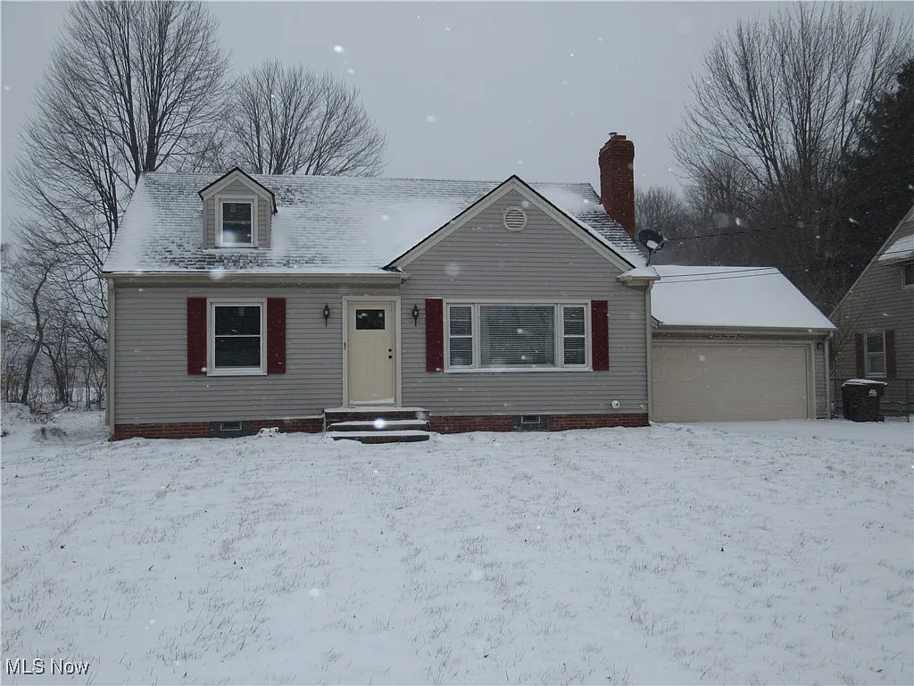 850 Afton Ave photo 1