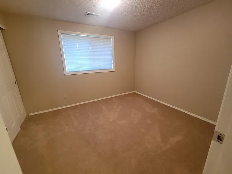 23713 NW Hillhurst Rd — Photo 6