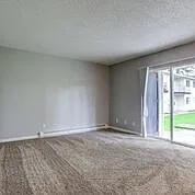 Awesome location near Salish Ponds City Park. — Photo 29