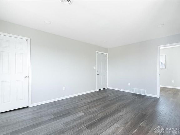 3rd image of 636 Hillrose Ave APT B