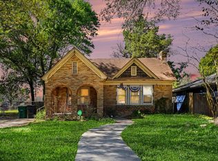 8405 Glenview Dr, Houston, TX 77017