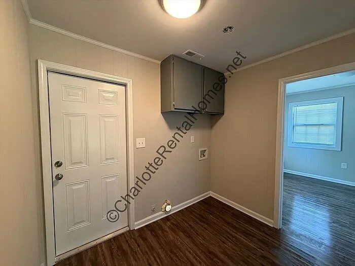 110 Elm Rd — Photo 10