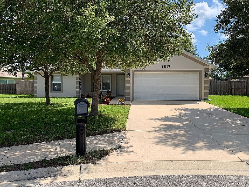 1st image of 1817 Cherry Laurel Dr