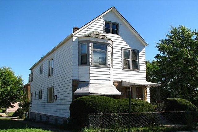 1st image of 1531 Center Ave
