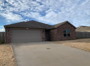 3422 Cherry Knoll Cir, Springdale, AR 72762