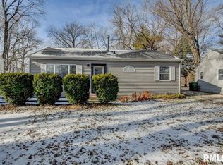 13 Douglas Ct, Springfield, IL 62704