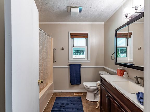 24th image of this home