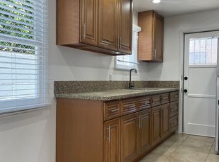 462 Edgewood St, Inglewood, CA 90302