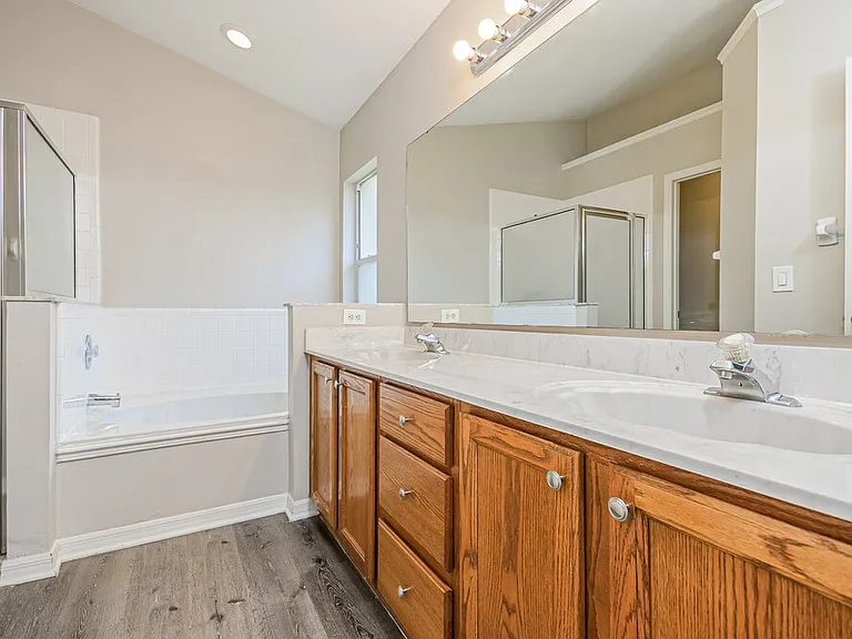 11528 Grazeley Ct — Photo 12