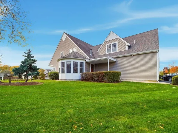 69 Bay Pointe Drive Ext #69, Buzzards Bay, MA 02532