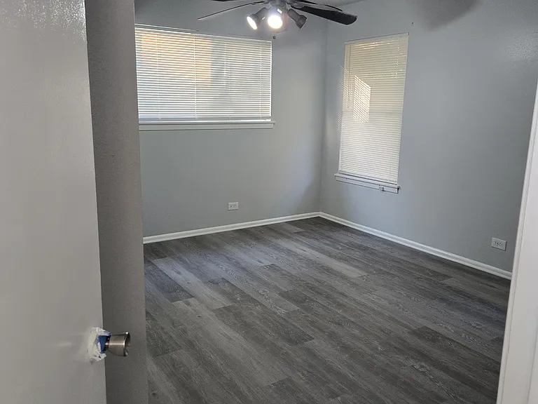 211 Dawnridge Dr — Photo 14