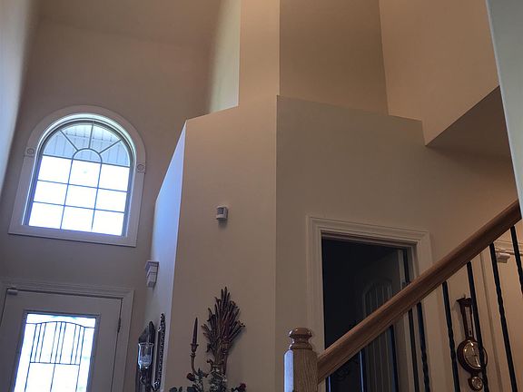 3rd image of 336 Ironwood Cir