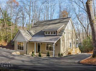 223 Sourwood Ct, Sapphire, NC 28774
