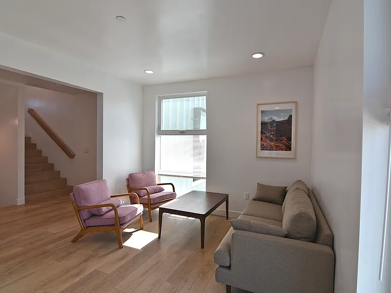 2533 S Curson Ave #3H — Photo 6