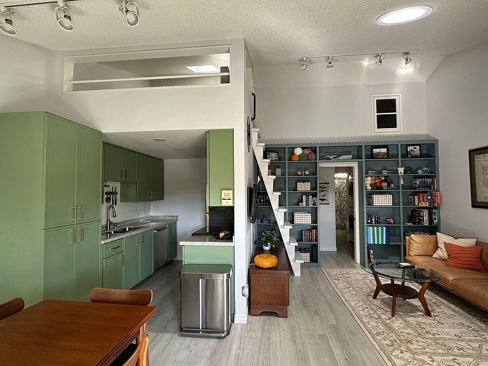 1st image of 4032 Centre St #5E