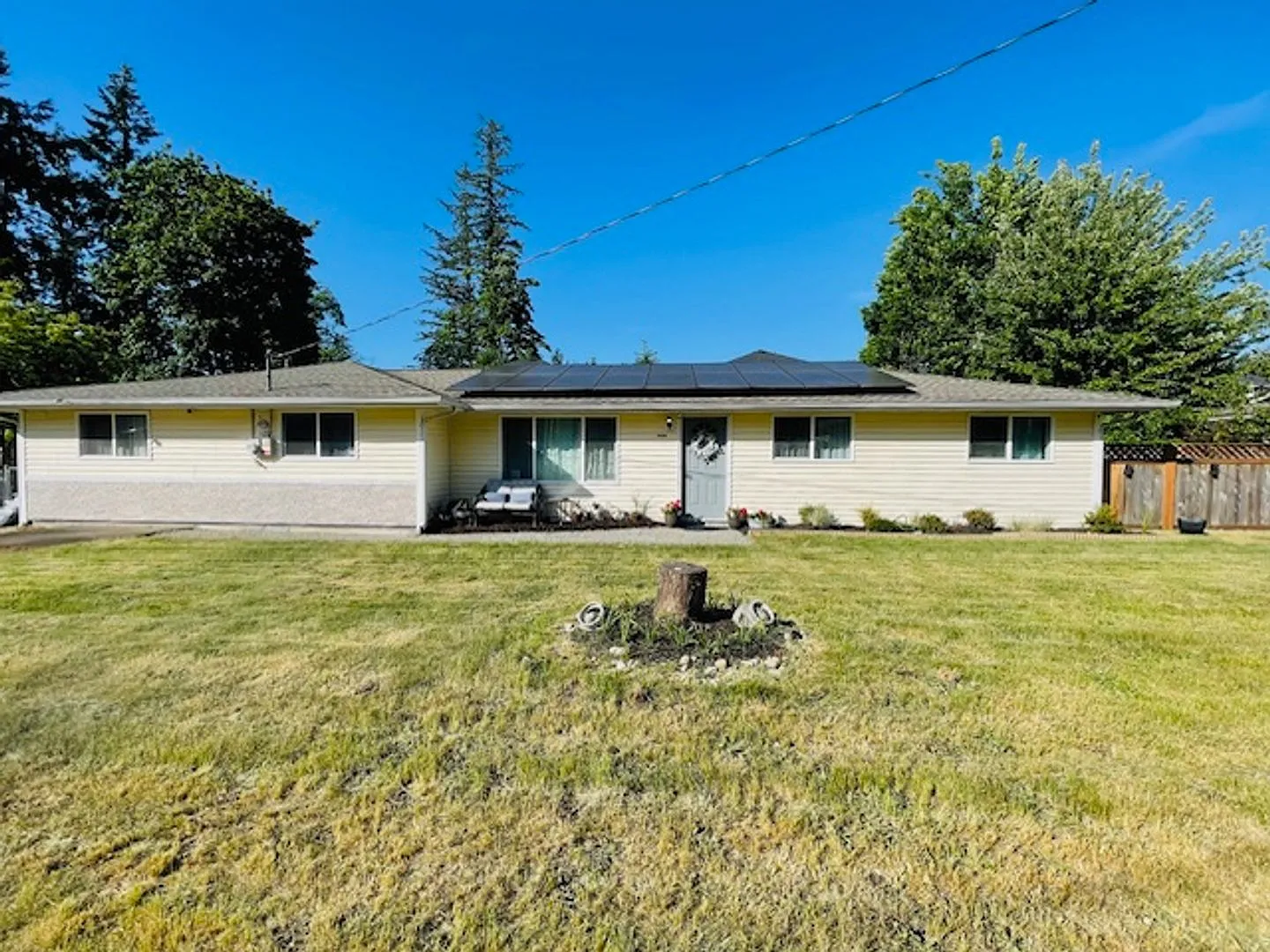 Beautifully Remodeled Rambler in Maple Valley — Photo 1