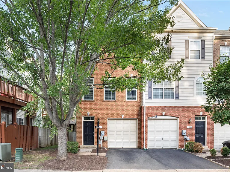 7579 Great Swan Ct — Photo 2
