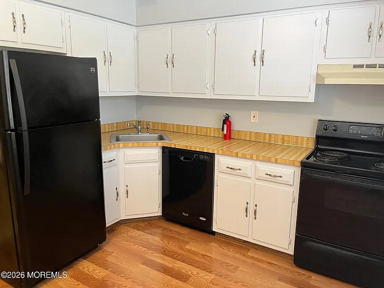 1508 Silver Ct — Photo 4