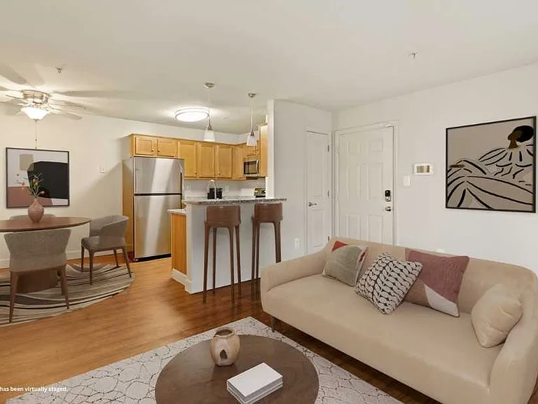 Fox Run Apartments — Photo 5
