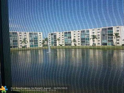 4th image of 431 3rd St APT 208
