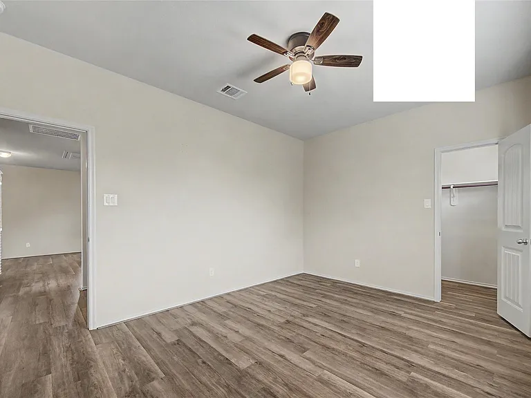 18319 Amalfi Coast Dr — Photo 29