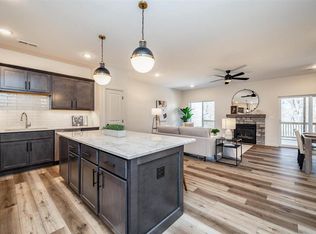 452 Cherry Ave, Iowa City, IA 52240
