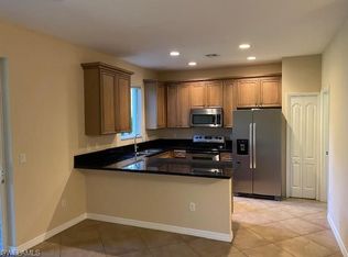 10240 Olivewood Way UNIT 52, Estero, FL 33928