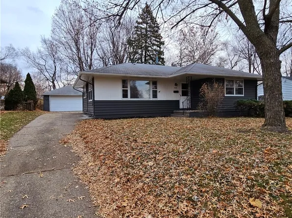 4113 E 7th St, Des Moines, IA 50313