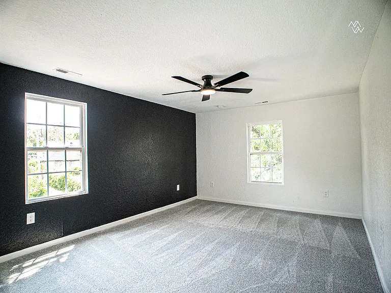 454 Bellaire Ave — Photo 10