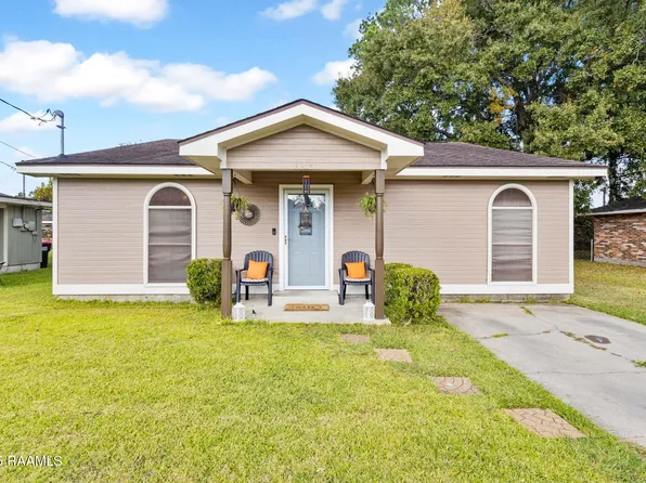 124 Kennedy Dr, Lafayette, LA 70501