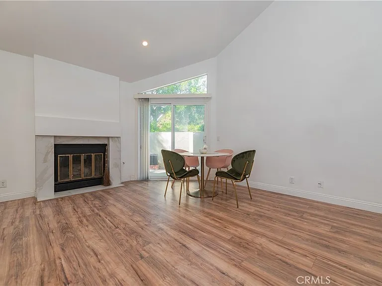 80 Stanford Ct #40 — Photo 22