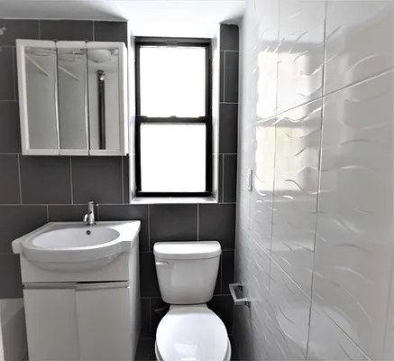 Rented by Clove Realty LLC | media 10