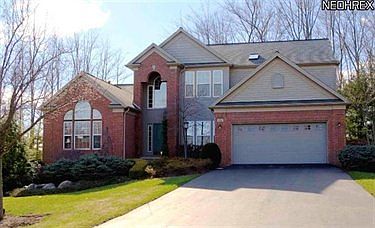 1st image of 614 Magnolia Ln
