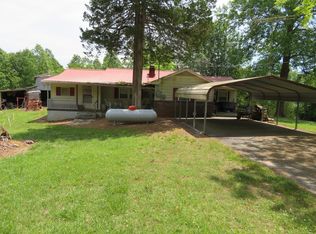 511 Burnt Tanyard Rd, West Union, SC 29696