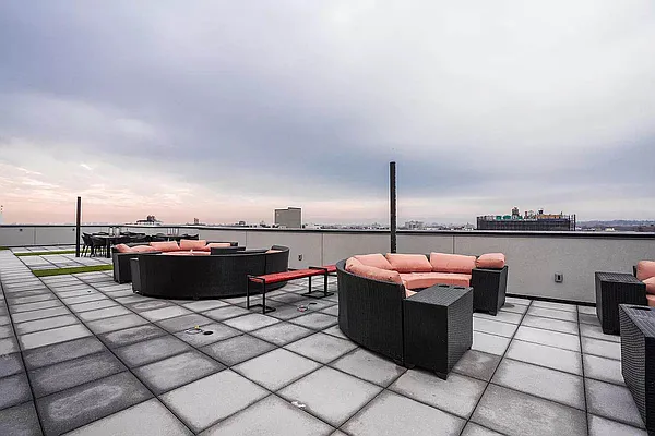 Rented by Highline Residential | media 26