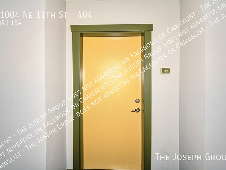 11004 NE 11th St #404 — Photo 20