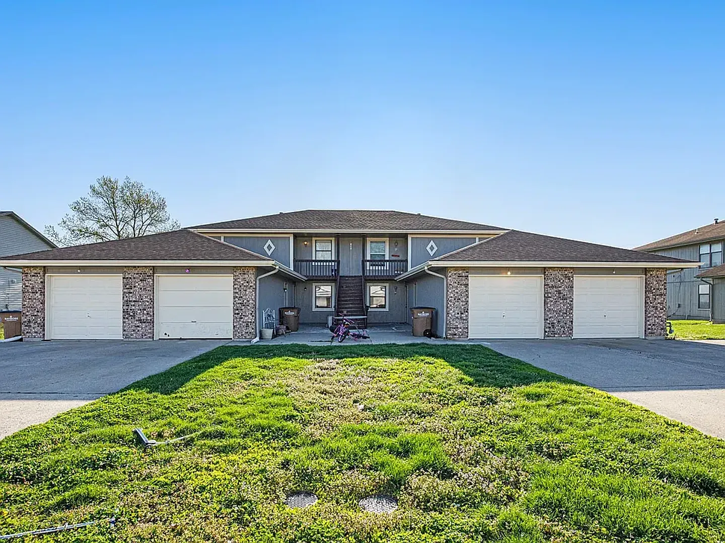 519 Sky Vue Dr — Photo 1