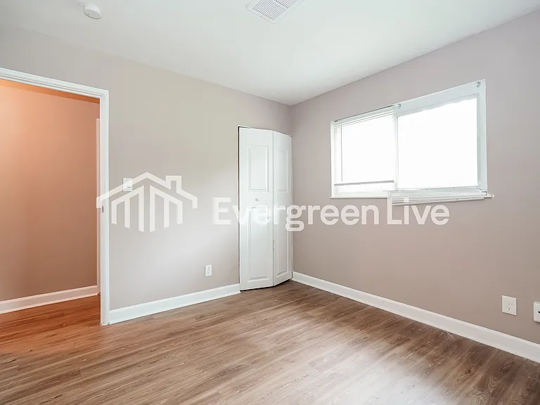 2981 Wessex Ct — Photo 12