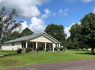 1207 Look Away Dr, Saint Clair, MO 63077