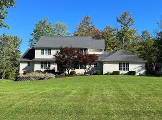 645 Cedar Bark Dr, Aurora, OH 44202