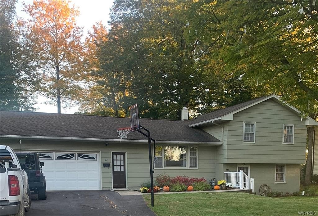 22 Crescent Dr, Akron, NY 14001 Zillow